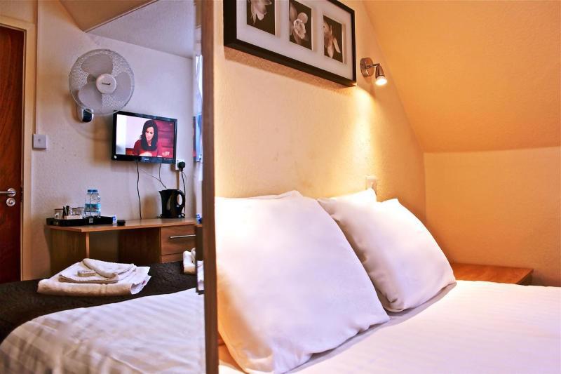 Central Hotel Golders Green
