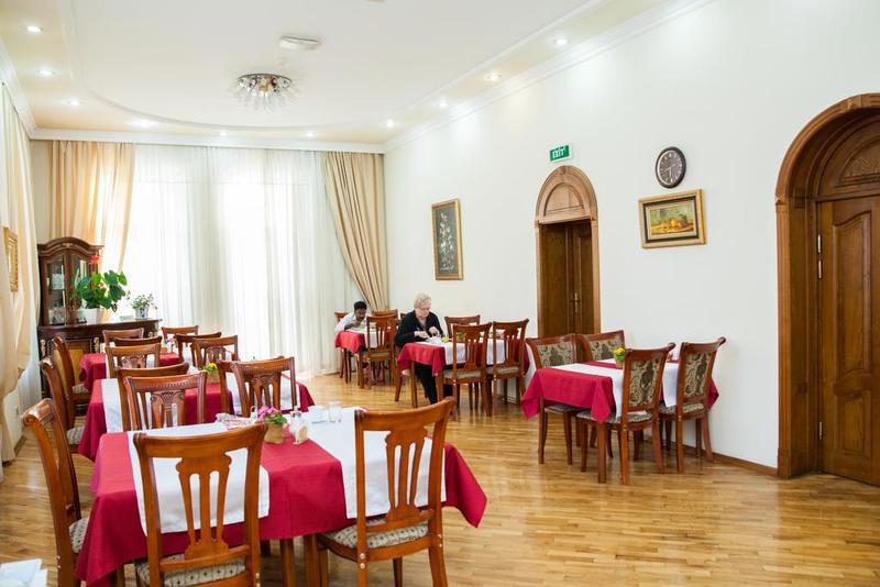 Azcot Hotel