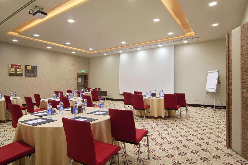 Hilton Garden Inn Riyadh Olaya