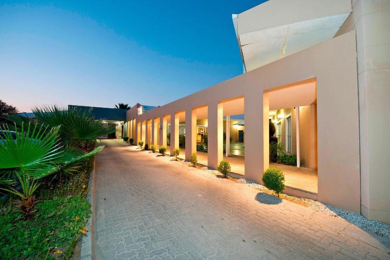 Protea Hotel By Marriott Ondangwa