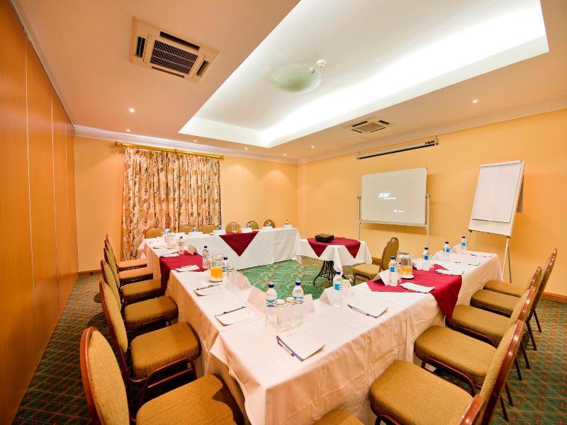 Protea Hotel By Marriott Ondangwa