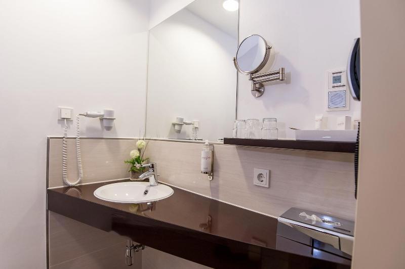 Landhotel Butjadinger Tor galeri fotoğrafı