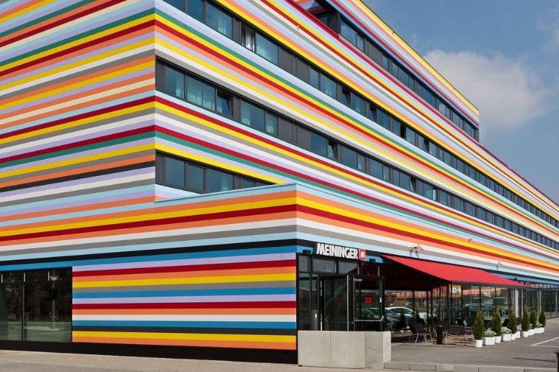 Meininger Hotel Berlin Airport galeri fotoğrafı