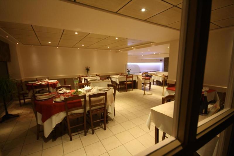 Logis Hotel L