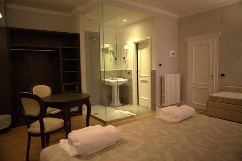 Hotel Lombardia galeri fotoğrafı
