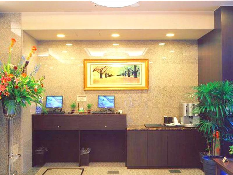 Hotel Route-Inn Fukui Ekimae