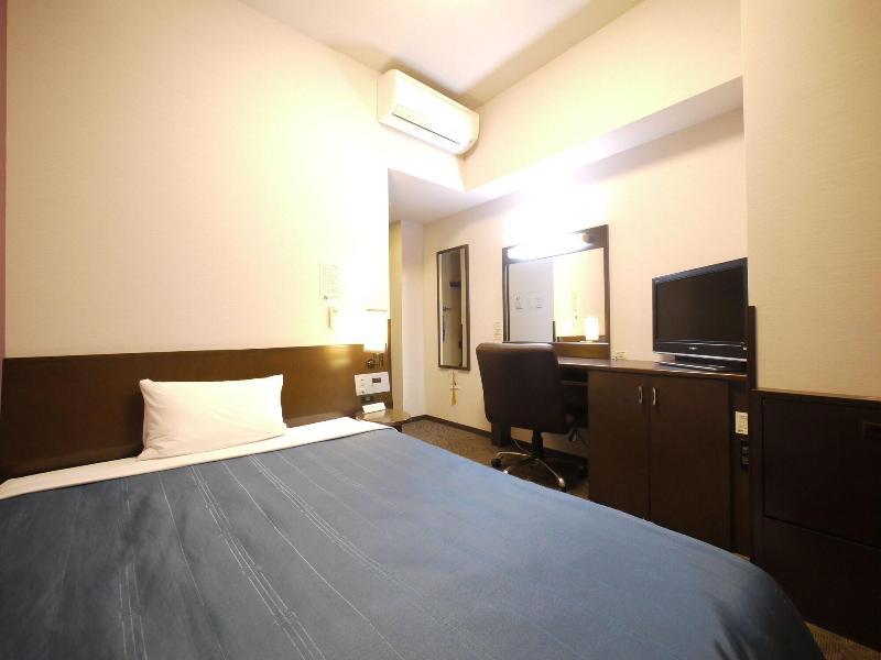 Hotel Route-Inn Fukui Ekimae