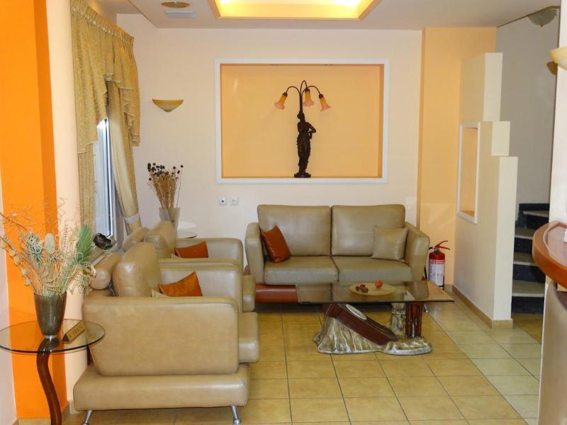 Faros 2 Hotel