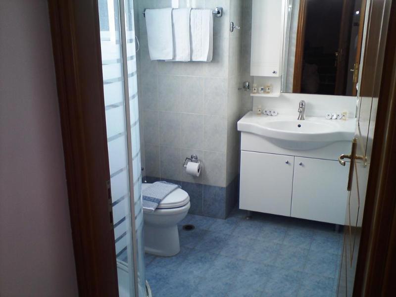 Faros 2 Hotel
