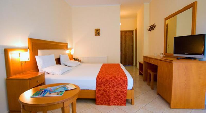 Porfi Beach Hotel fotoğrafı