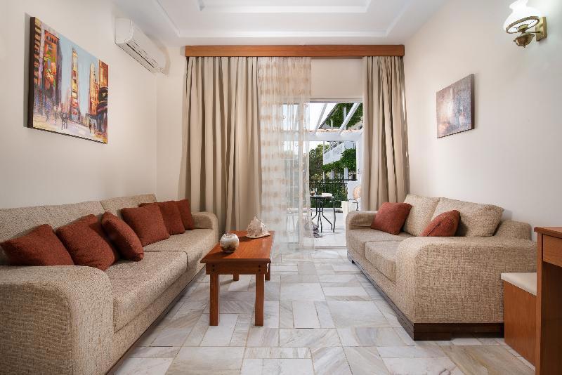 Porfi Beach Hotel galeri fotoğrafı