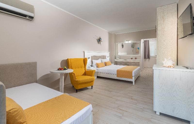 Porfi Beach Hotel fotoğrafı