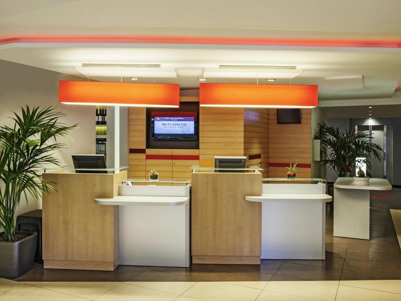 Ibis Barcelona Cornella