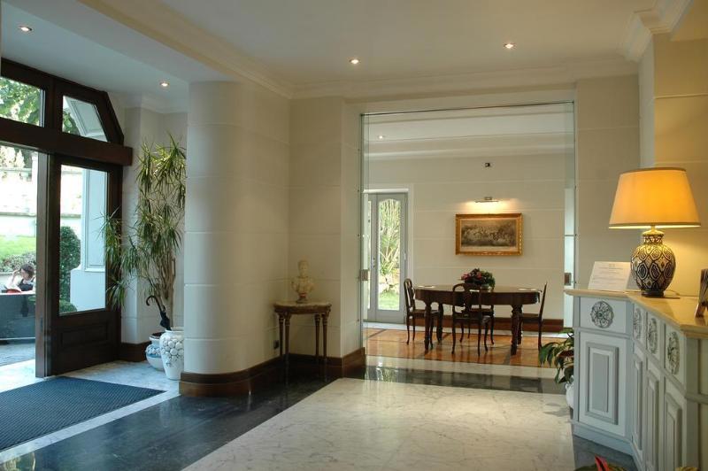 Hotel Flora galeri fotoğrafı