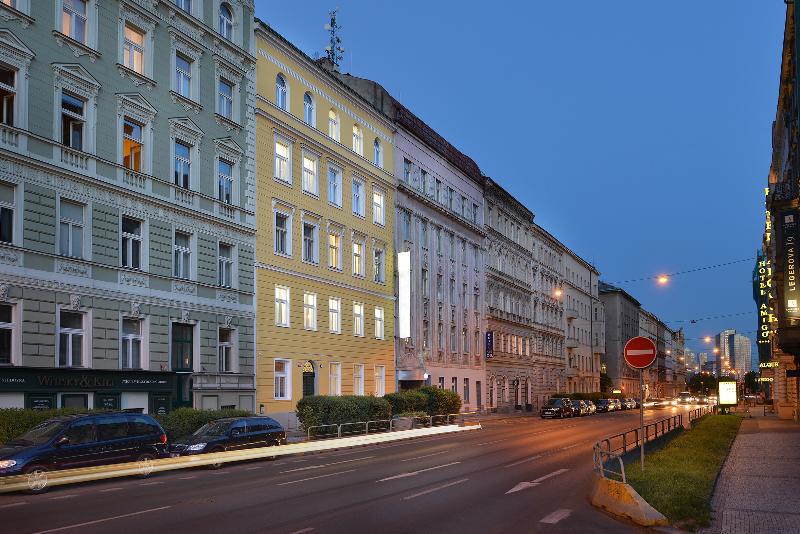 Prague Season Hotel