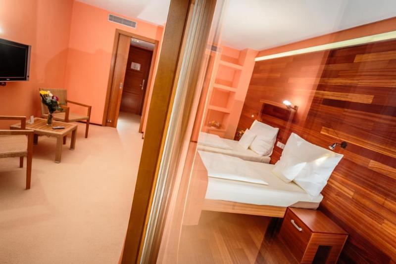 Park Holiday Congress & Wellness Hotel galeri fotoğrafı