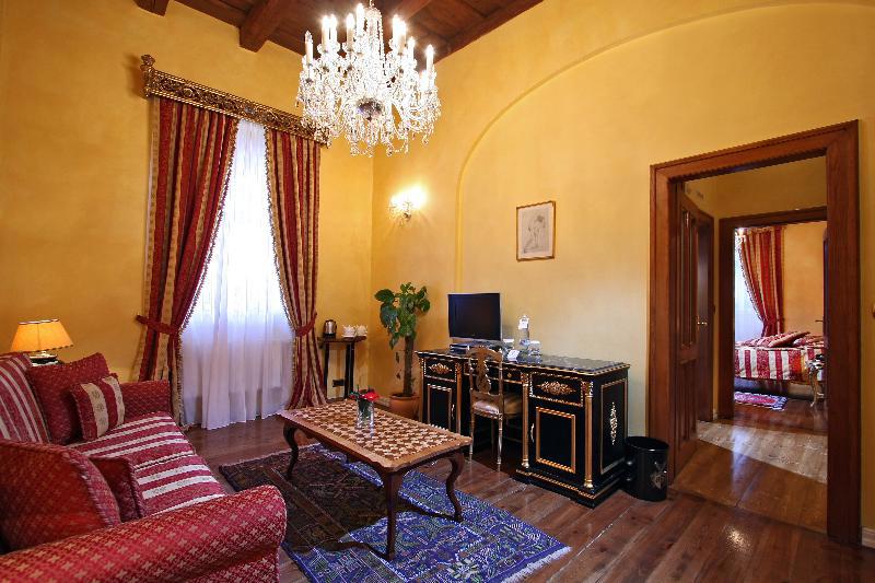 Alchymist Nosticova Palace fotoğrafı