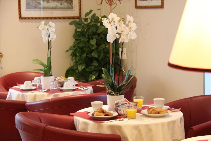 Hotel Regit galeri fotoğrafı