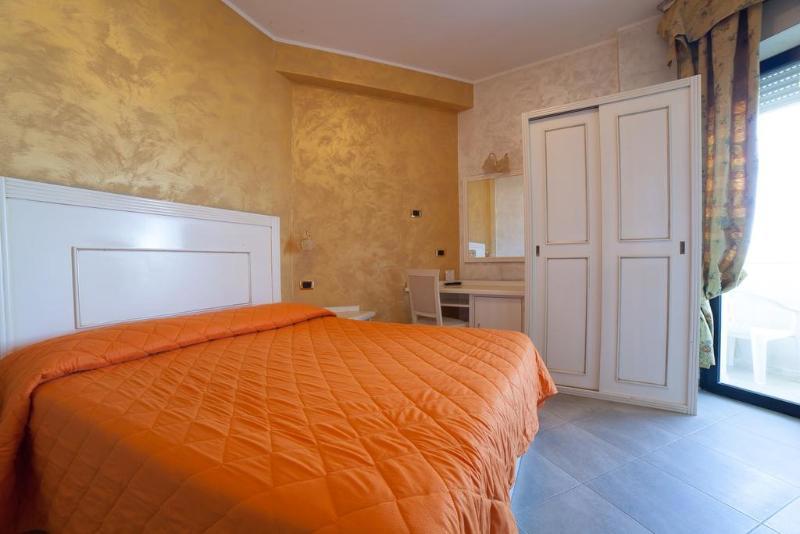 Hotel Diplomat Palace fotoğrafı