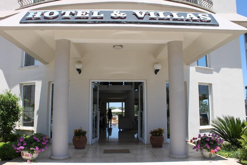 The Prince Inn Hotel&Villas