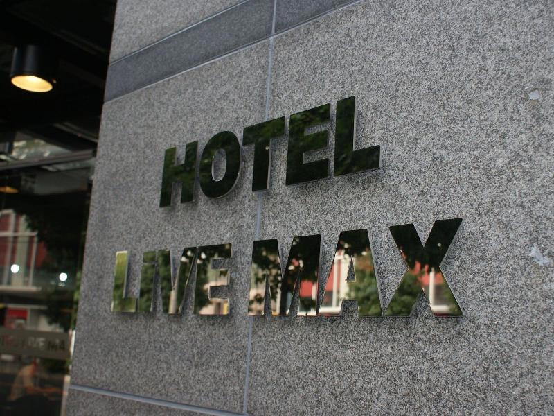 Hotel Livemax Esaka