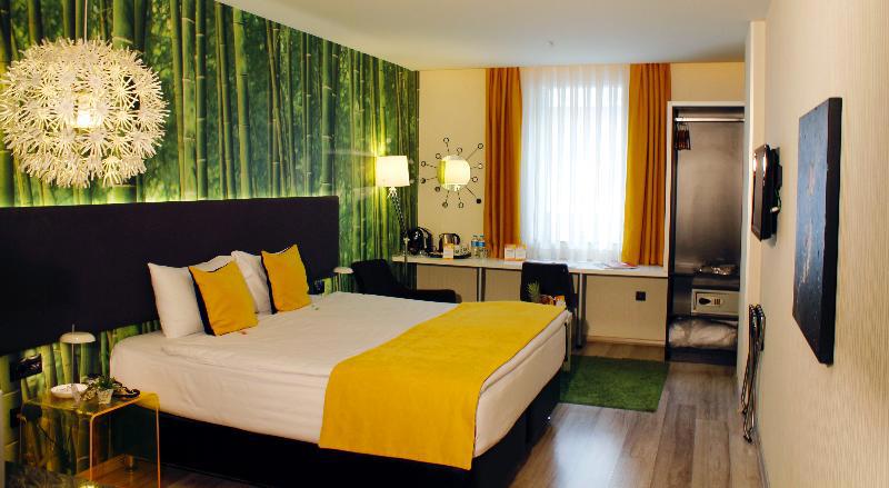 Tempo Suites Airport