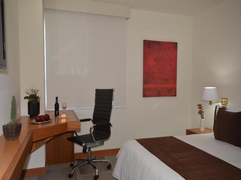 Hotel Mision Express Monterrey Aeropuerto La Fe