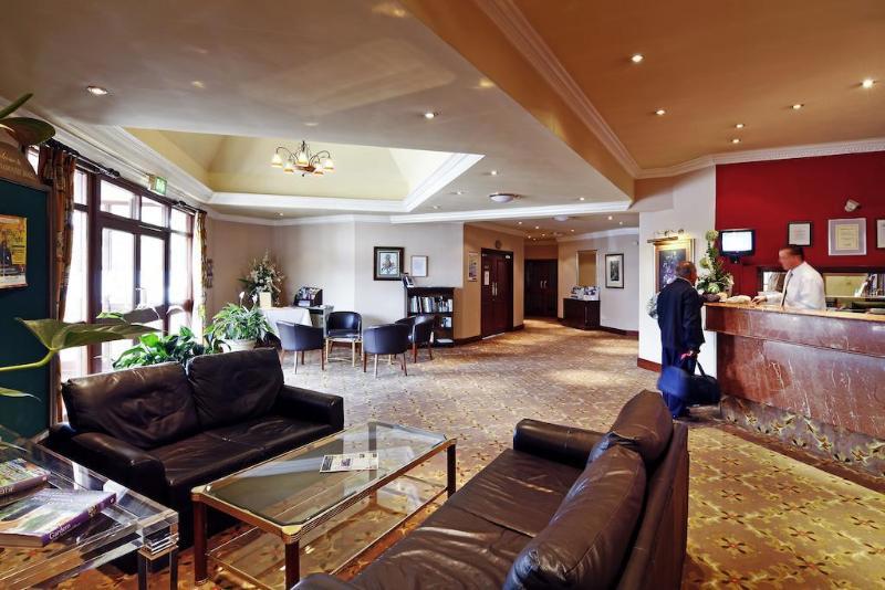 Foxfields Country Hotel