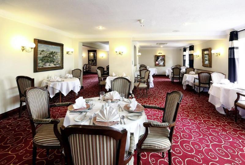 Foxfields Country Hotel