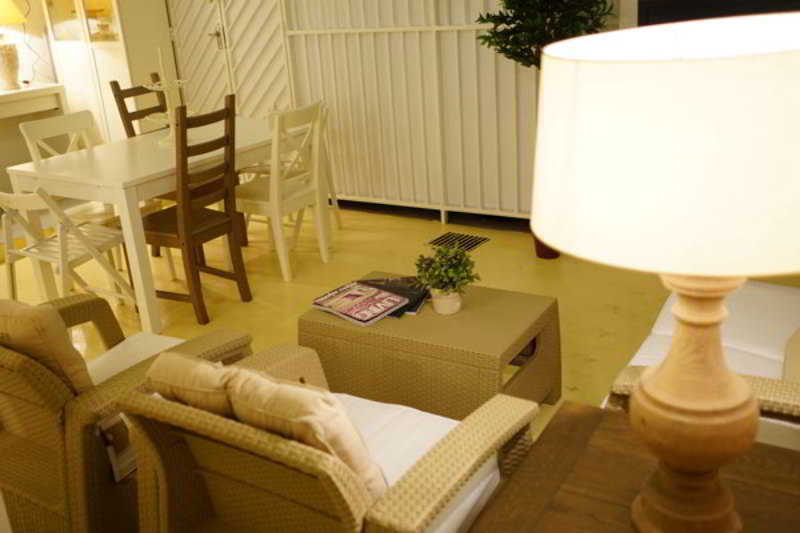 Blanc Inn (Adults Only)