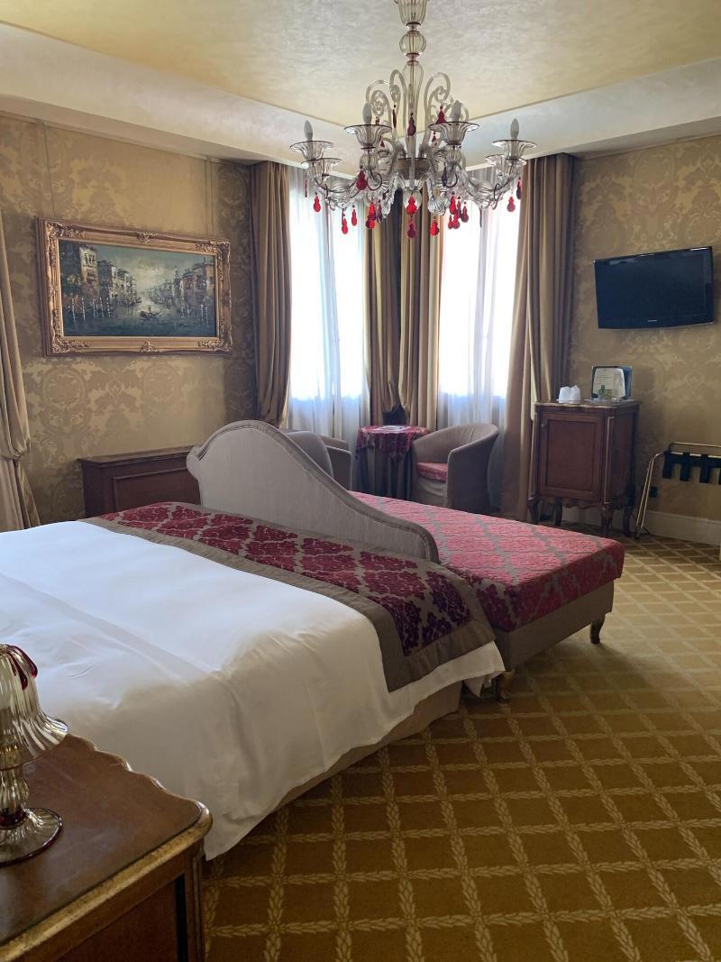 Pesaro Palace galeri fotoğrafı