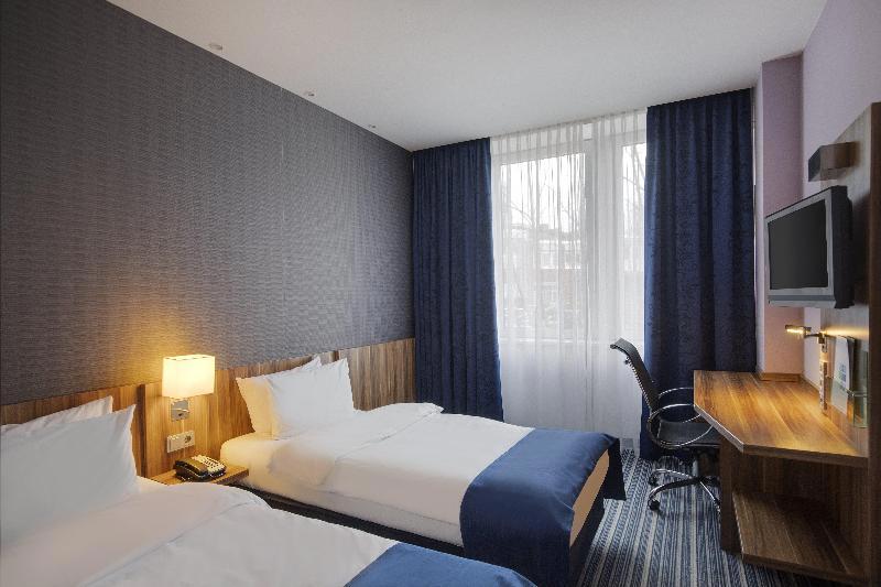 Premier Inn Hamburg City Alster