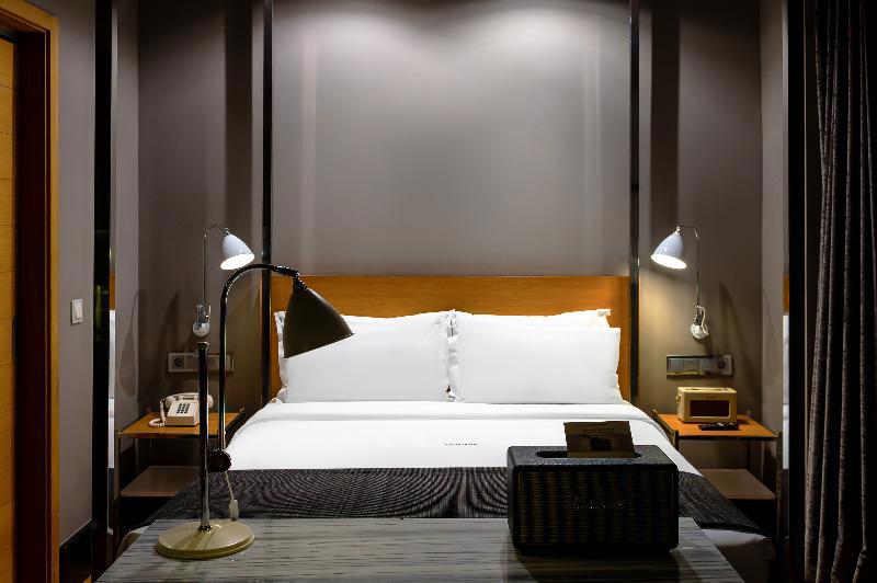 Browns Downtown Hotel