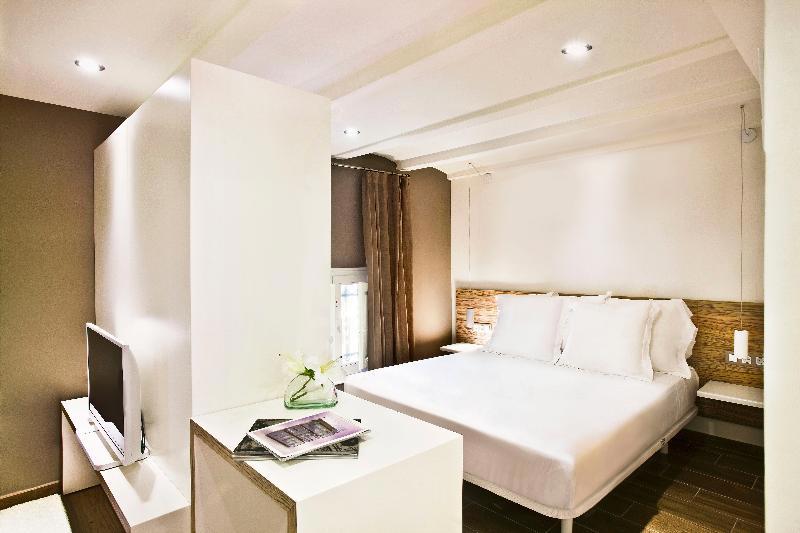 Barcelona Apartment Mila