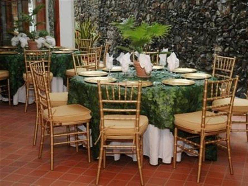Hotel Casa Del Arbol