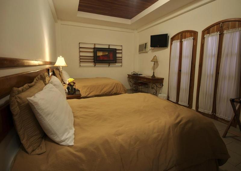 Hotel Casa Del Arbol