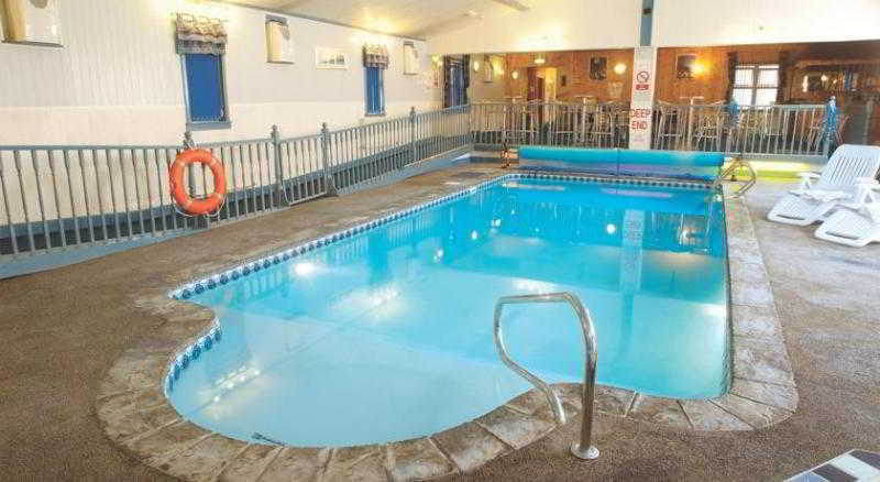 Mackay's Spa Lodge Hotel