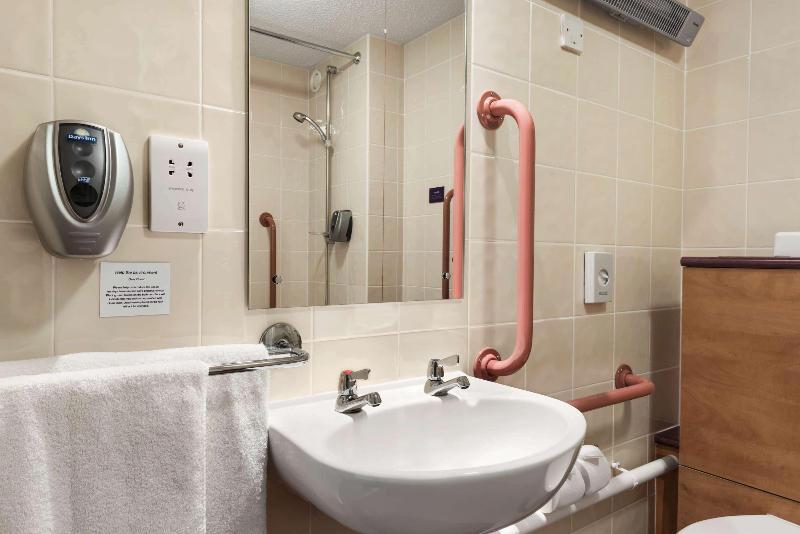 Days Inn By Wyndham Cannock Norton Canes M6 Toll