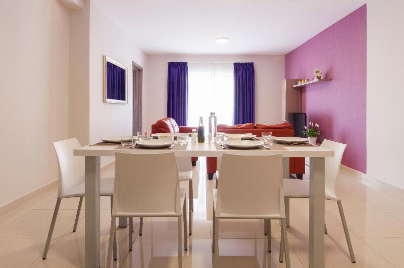 Blubay Apartments By St Hotels