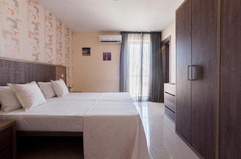 Blubay Apartments By St Hotels