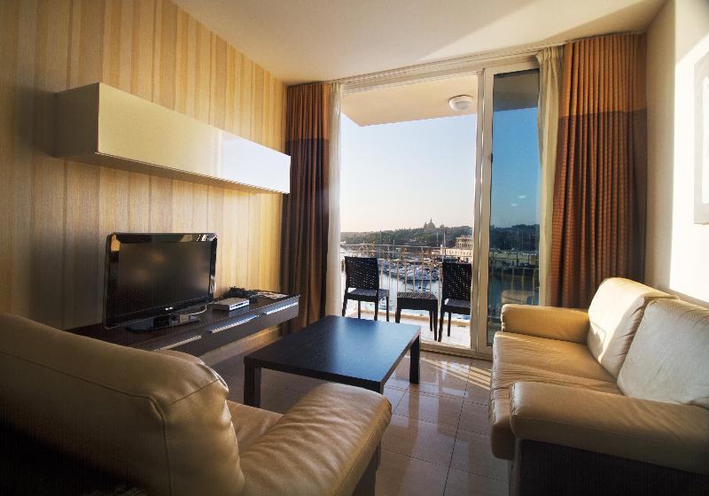 Blubay Apartments By St Hotels