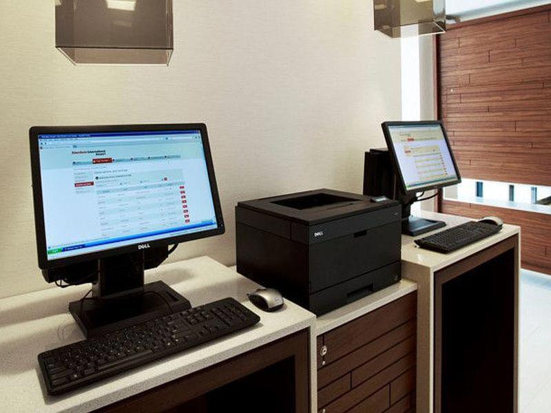 Courtyard By Marriott Aberdeen Airport