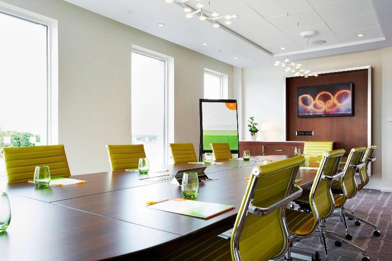 Courtyard By Marriott Aberdeen Airport