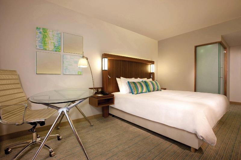 Courtyard By Marriott Aberdeen Airport