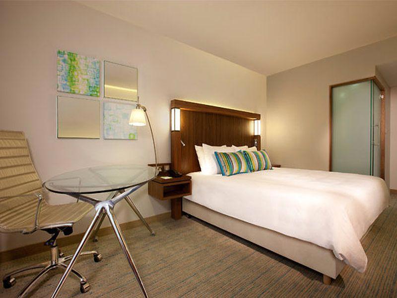 Courtyard By Marriott Aberdeen Airport