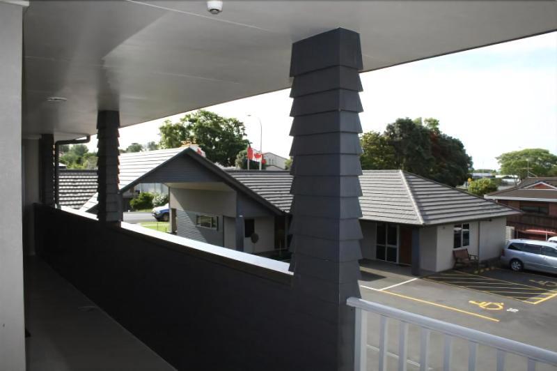 Aveda Motor Lodge