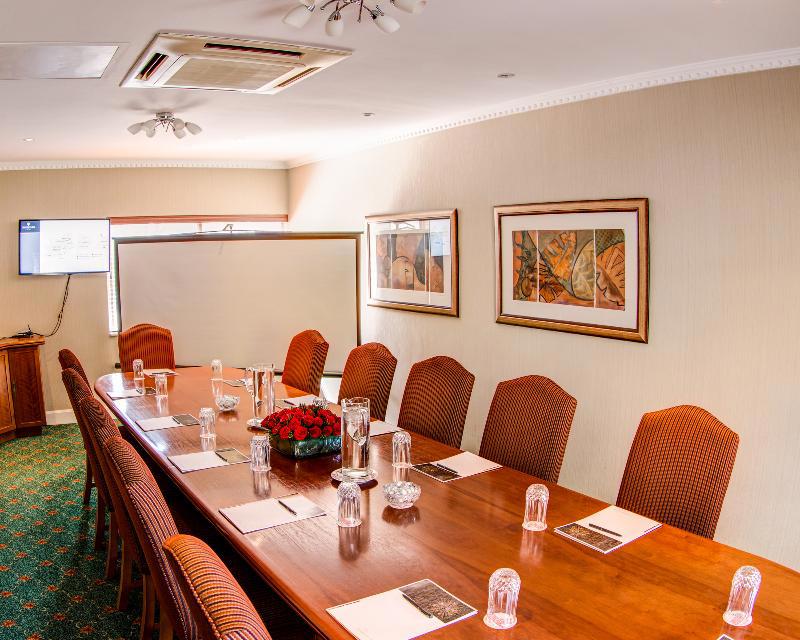 Courtyard Hotel Sandton