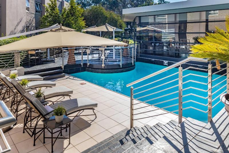City Lodge Johannesburg Airport, Barbara Road