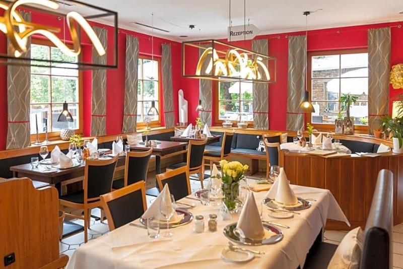 Hotel Restaurant Gruner Baum und Altes Tor galeri fotoğrafı