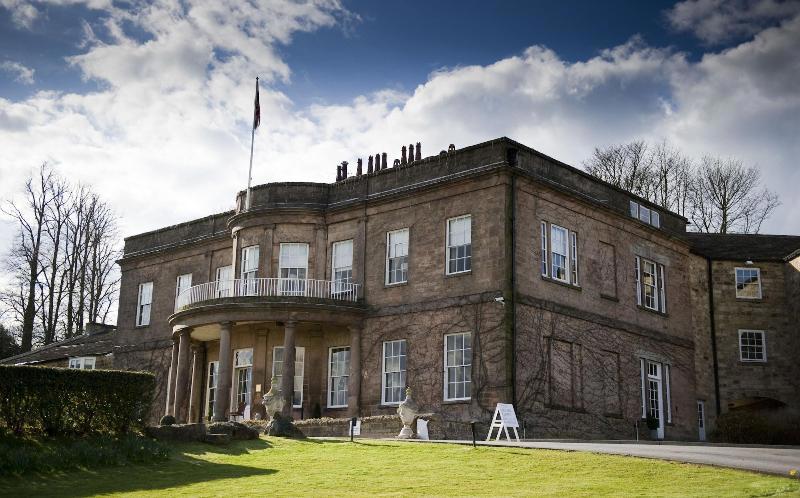 Wood Hall Hotel And Spa